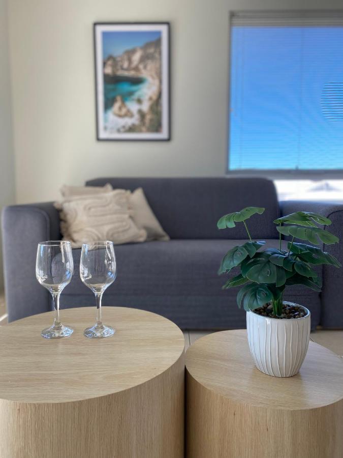 Modern Luxury 1 Bedroom Apartment - Walk To The Shops! Free Wifi Clarkson Extérieur photo