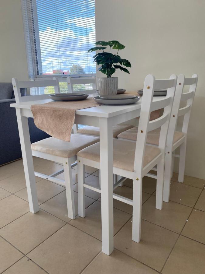 Modern Luxury 1 Bedroom Apartment - Walk To The Shops! Free Wifi Clarkson Extérieur photo